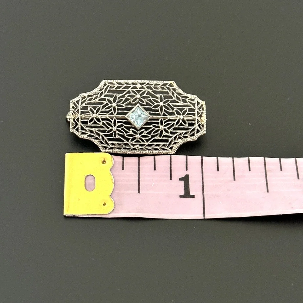Antique 14K Solid White Gold Aquamarine Intricate Floral Detail Bar Brooch Pin